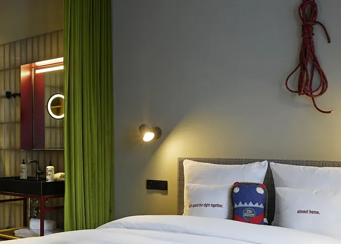 25hours The Trip 4* Frankfurt nad Mohanem