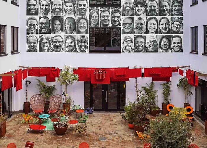 فندق 25hours The Trip