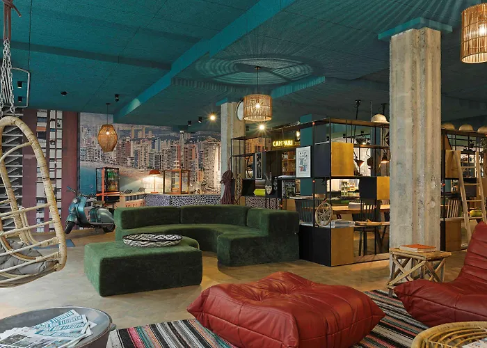 فندق 25hours The Trip