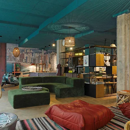 Hotel 25hours The Trip