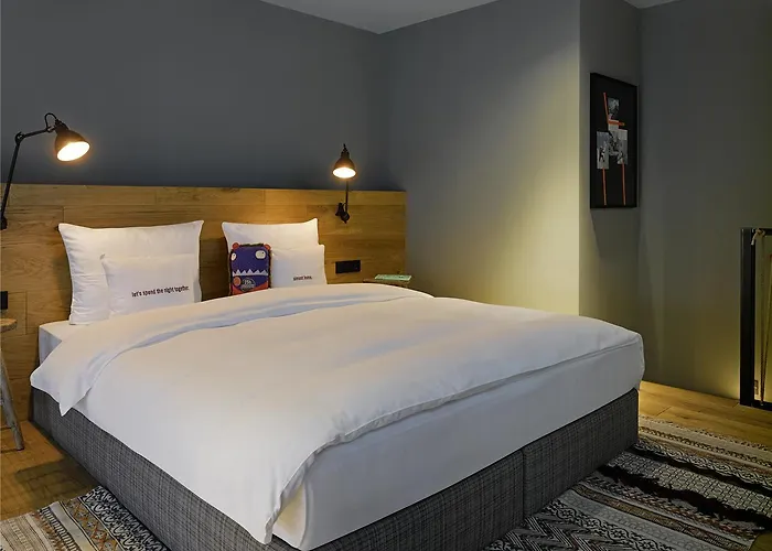 فندق 25hours The Trip 4*