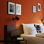 Hotel 25hours The Trip 4*
