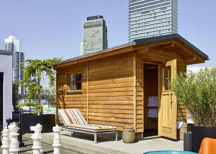 Hotel 25hours The Trip